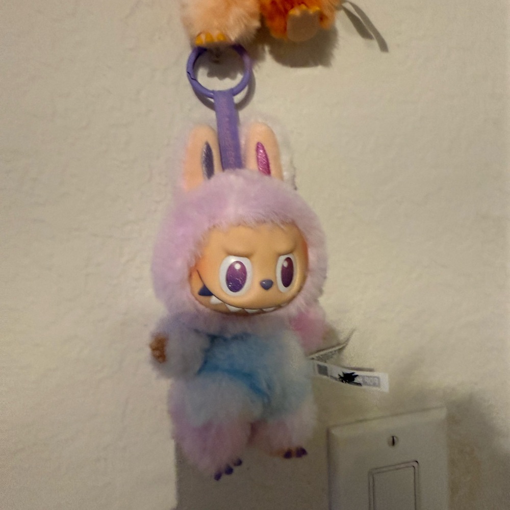 POPMART  Big Into energy- LUCK